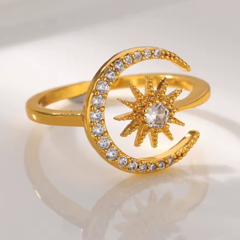 Moonlit Radiance Starburst 18KGold Ring